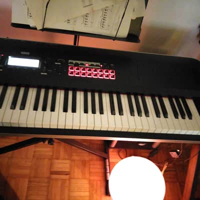 Korg KROSS 88-Key Digital Synthesizer Workstation 2010s - Black image 3