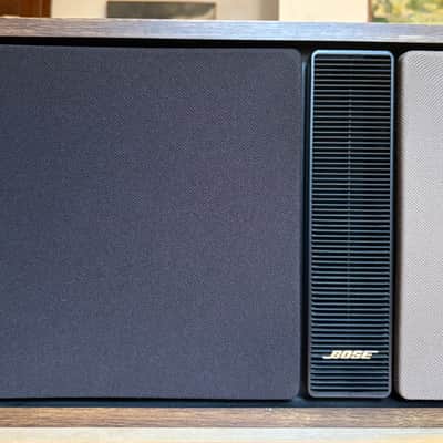 Bose 301 series II - refoamed woofers - Excellent image 3