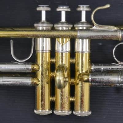Trompeta Mib/Re Bach Stradivarius 304 Corporation Lacada en muy buen estado image 3
