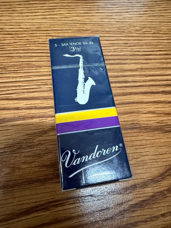 Vandoren SR2215 Traditional Tenor Saxophone Reeds - Strength 3.5 (Box of 5) 2010s - Standard image 1