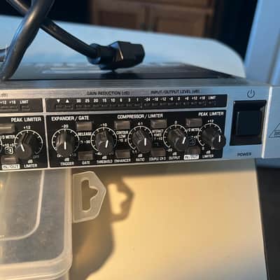 Behringer Multicom Pro-XL MDX4600 4-Channel Audio Interactive Dynamics Processor w IEC power cable & rack mount bolts/washers image 4