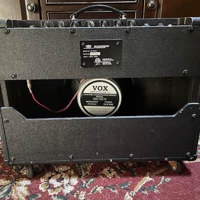 Vox AC15CC1 Custom Classic 15-Watt 1x12" Guitar Combo 2006 - 2010 - Black image 3
