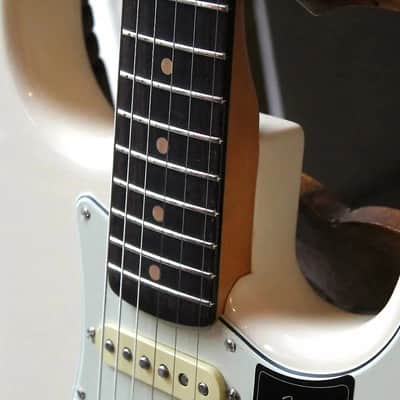 FENDER American Vintage II '61 Stratocaster, Olympic White, HARDCASE, PAPERS, 3, 78 KG imagen 3