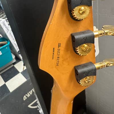 Fender American Deluxe Zone Bass 2001 - 2006 - Amber image 20