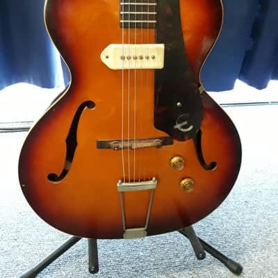 Epiphone 422T Century Archtop with Road Runner Case - Consignment image 2