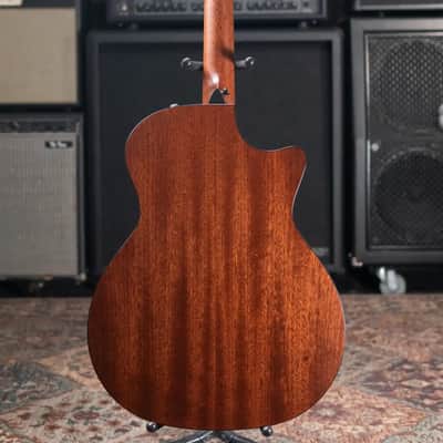 Taylor 314ce Left-Handed Grand Auditorium Acoustic/Electric Guitar with Hardshell Case image 8