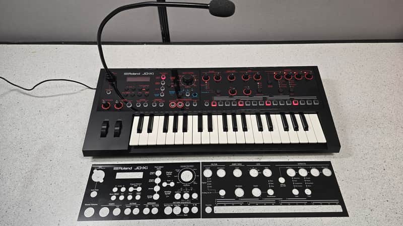 Roland JD-Xi 37-Key Analog/Digital Crossover Synthesizer 2015 - Present - Black image 1