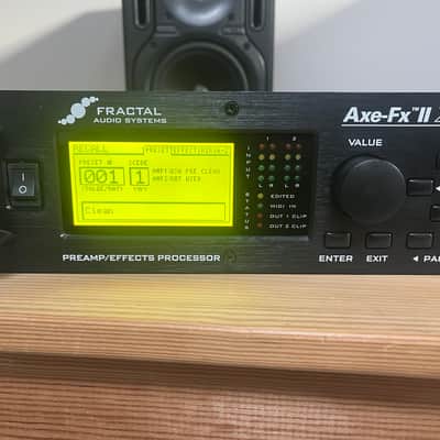 Fractal Audio Axe-FX II XL+ 2015 - 2018 - Black image 5