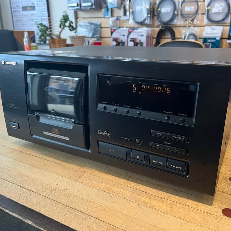 Pioneer PD-F606 25-disc CD Player