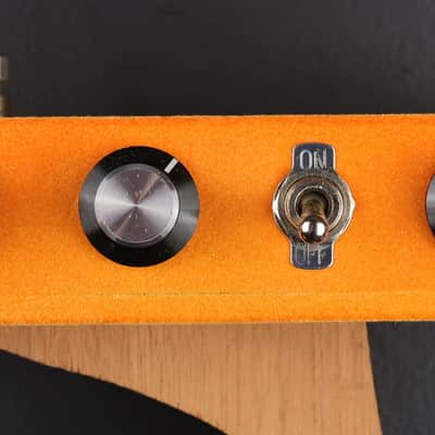 Immagine Warm Audio Foxy Tone Box Fuzz Demo mint - 2