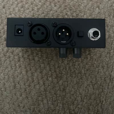 Behringer Micromon MA400 Monitor Headphone Amplifier 2007 - Present - Standard image 2