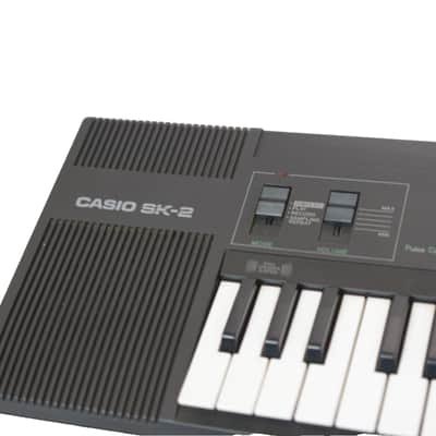 Vintage Casio SK-2 32-Key Lo-Fi Sampling Keyboard (8-bit PCM) – Excellent image 4