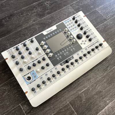 Arturia Origin Desktop Virtual Analog Synthesizer image 2