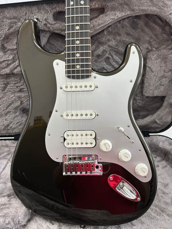 Fender American Ultra II Stratocaster with Ebony Fretboard