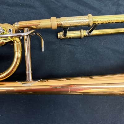 Used Yamaha YSL-448G Intermediate Bb/F Tenor Trombone with Original Case Mouthpiece Just Serviced image 14