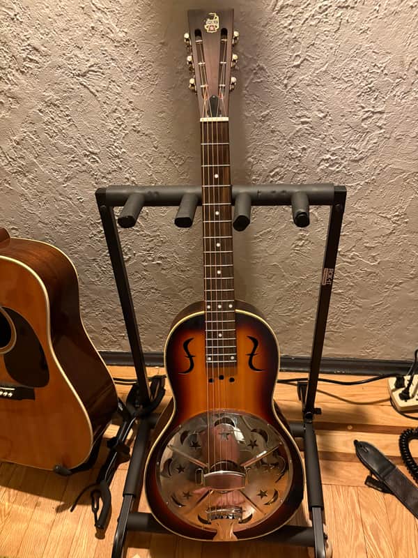 Republic Parlor Miniolian Resonator with National Cone and case image 1