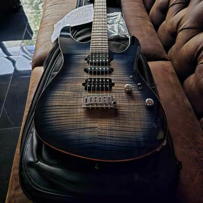 Suhr Modern Plus - Faded Trans Whale Blue Burst image 10