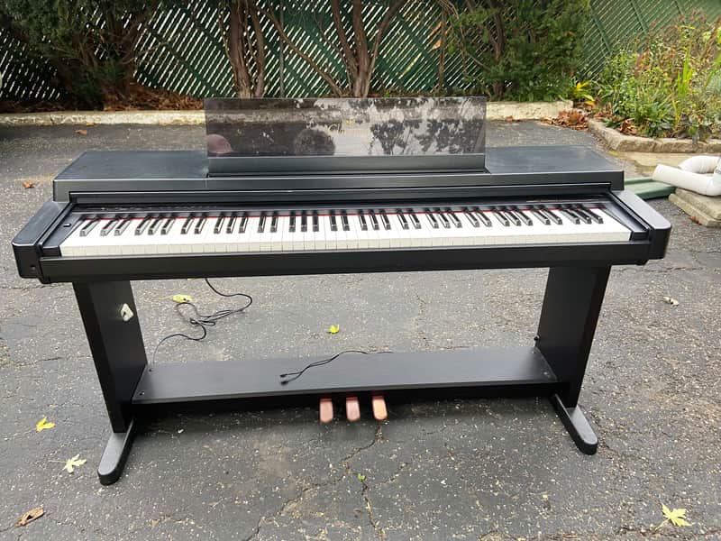Yamaha Clavinova CLP-560 Black | Reverb