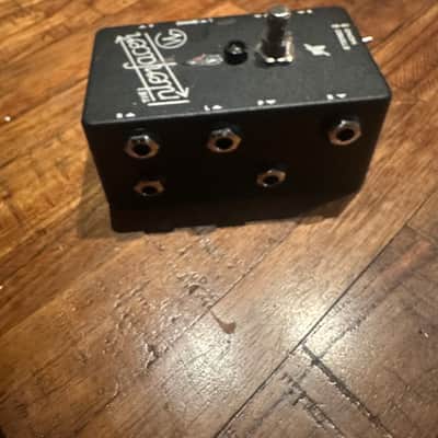 Goodwood Audio The Interfacer with Mono/Stereo Switch 2010s - Black/White image 3
