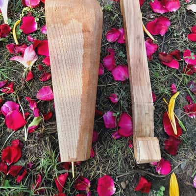 Georgian folk music instrument Panduri | String instrument Panduri | ფანდური | Fanduri image 18