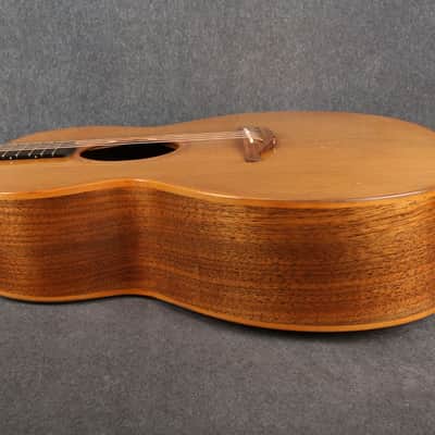 Lowden O Style - Cedar Top - Mahogany Body - Hard Case - 2nd Hand image 14