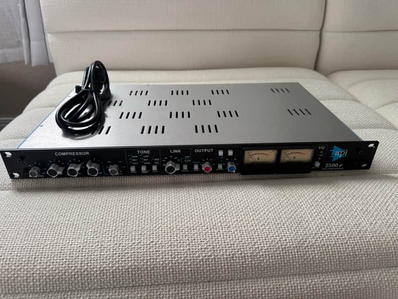 Immagine API 2500+ Stereo Bus Compressor - 1