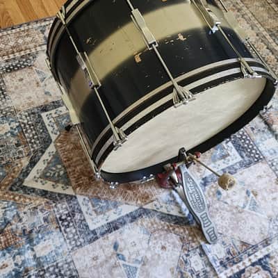 Ludwig Clubdate Spotlight 60's bass drum - Blue silver duco laquer-22x14 with Speedmaster pedal image 5