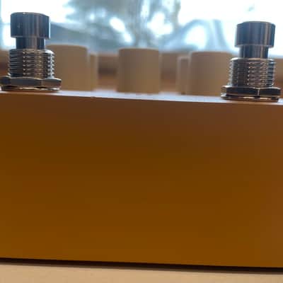 Universal Audio Enigmatic '82 Overdrive Special Amp 2024 - Present - Gold image 5