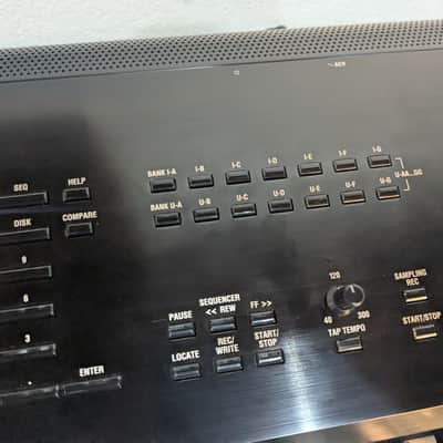 Korg KRONOS 2 73-Key Digital Synthesizer Workstation 2014 - Present - Black/Wood image 3