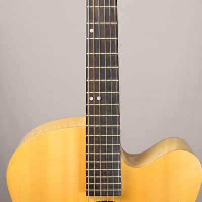 Yunzhi - Carved Oval Hole Archtop in Blonde / Natural w/ K&K Pure Archtop Pickup image 3