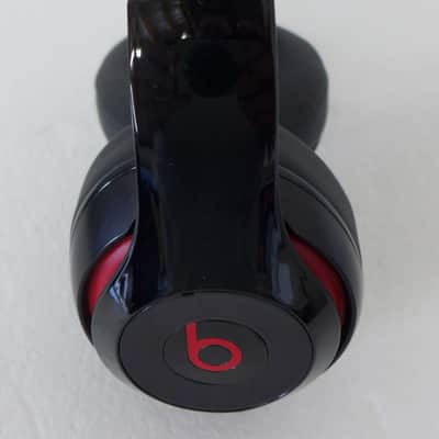 Beats by Dr. Dre Studio 2 WIRED Over The Ear Headphones-Black/Red image 3
