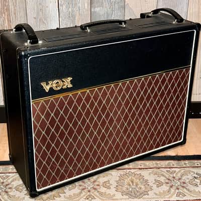 Vox AC30C2 Custom 2-Channel 30-Watt 2x12" Guitar Combo Black, New Tubes, Serviced & Includes a Killer Road Case ! image 2