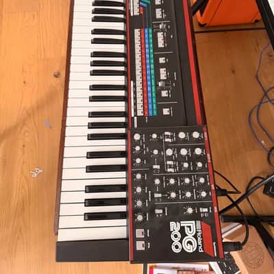 Roland JX-3P 61-Key  with PG-200 Programmer