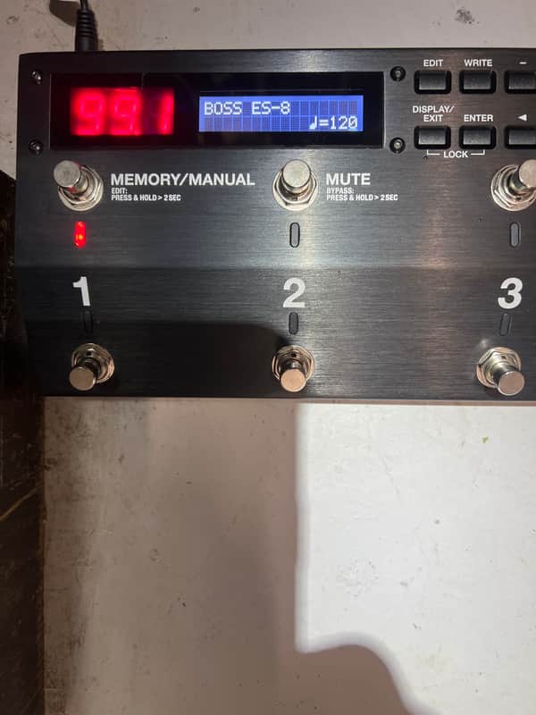 Boss ES-8 Effects Switching System | Reverb UK
