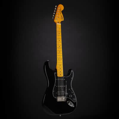 Squier Classic Vibe '70s Stratocaster HSS MN (Black) - Electric Guitar image 6