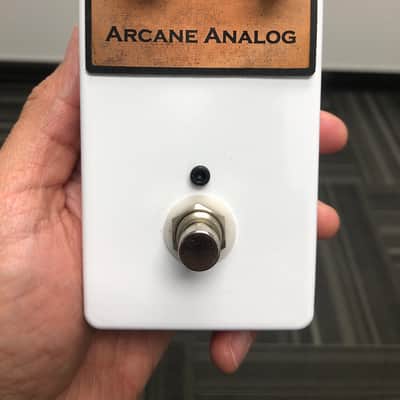 Arcane Analog Rangemaster - White image 1