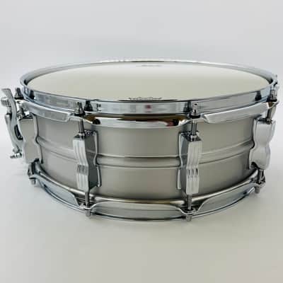 Ludwig 5x14" 10-Lug Acrolite Snare Drum LM404C10 image 4