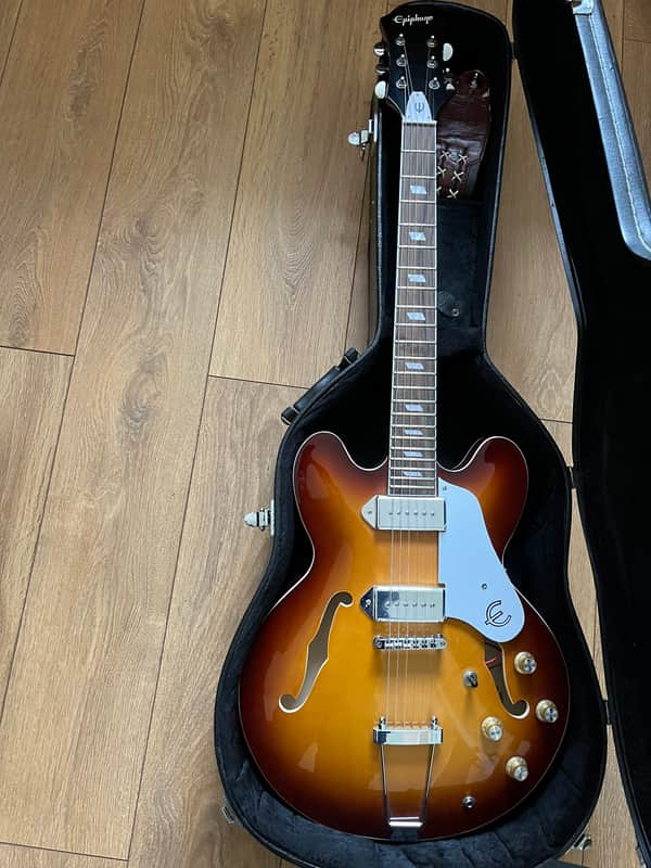 “Epiphone CASINO” 2025 - SUNBURST image 1