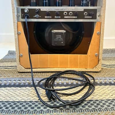 Montgomery Ward 55JDR8440 1x12" Tube Amp 60's image 11