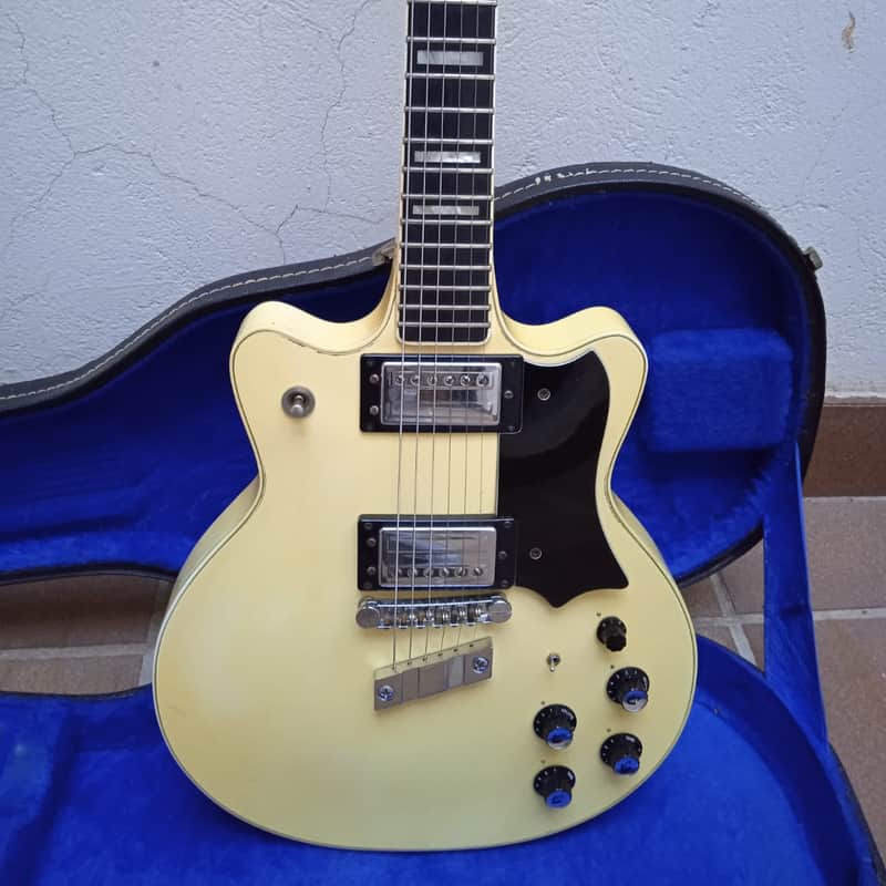 1976 Guild M-80CS polaris white