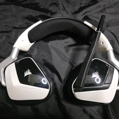 Corsair VOID RGB Elite Wireless Gaming Headset - White image 2