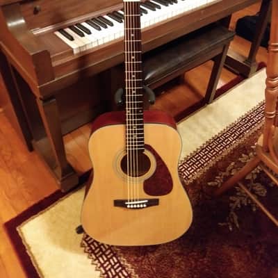 Yamaha SCF04 full size guitar with gig bag, electronic tuner, strap, capo, picks,  set of strings image 1