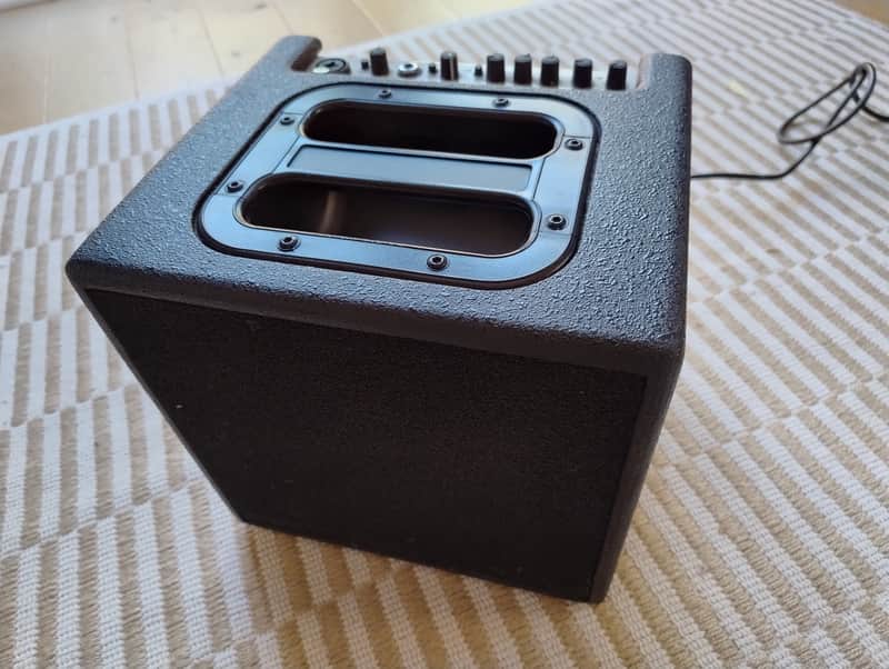 AER Alpha 2-Channel 40-Watt 1x8" Acoustic Guitar Combo image 1