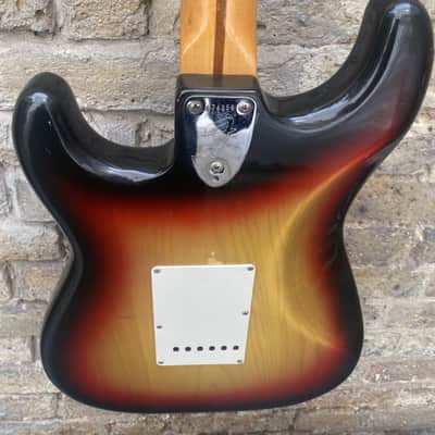 Fender Stratocaster 1975 - 3 Tone Sunburst image 14