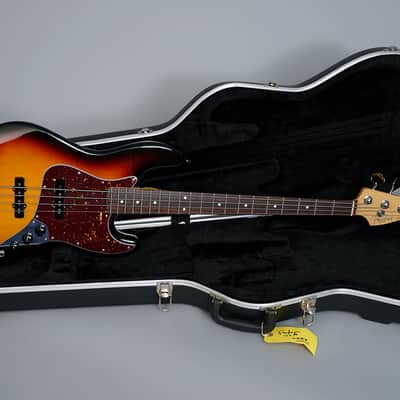 Fender American Standard Jazz Bass 2005 - Three Tone Sunburst image 11