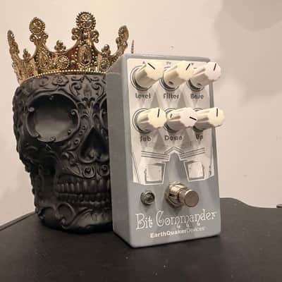 EarthQuaker Devices Bit Commander Analog Octave Synth V2 2017 - Present Various image 1