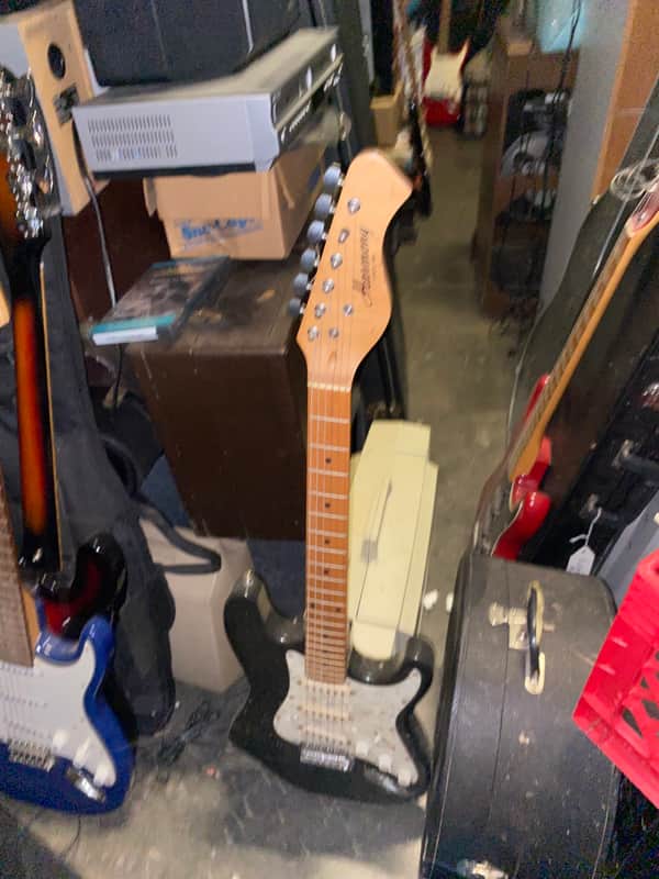 Harmony Stratocaster Style 1990’s - Black image 1