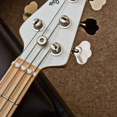 LEFT-HANDED Music Man Stingray 4H bass White image 5