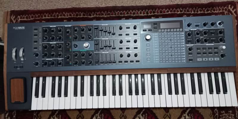Arturia PolyBrute 61-Key Synthesizer