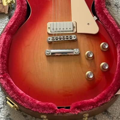 Gibson Les Paul '70s Deluxe (Cherry Sunburst) image 2